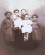 Mi abuela con algunos de sus hijos
